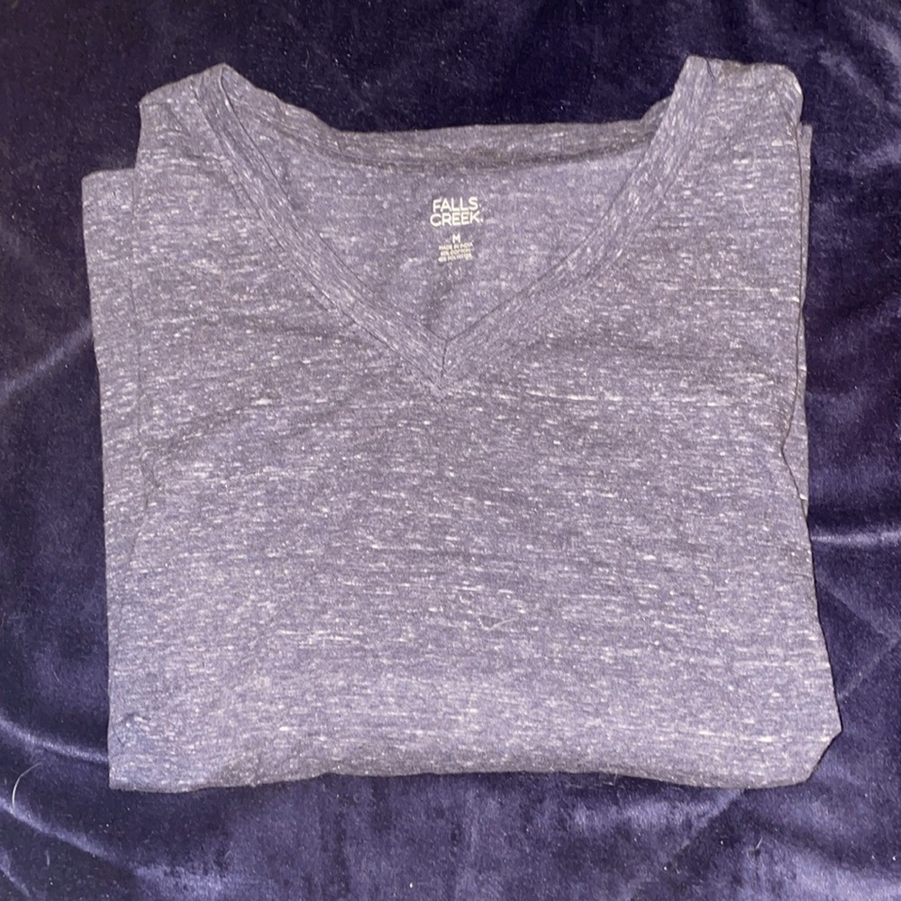 V-neck Long sleeved shirt